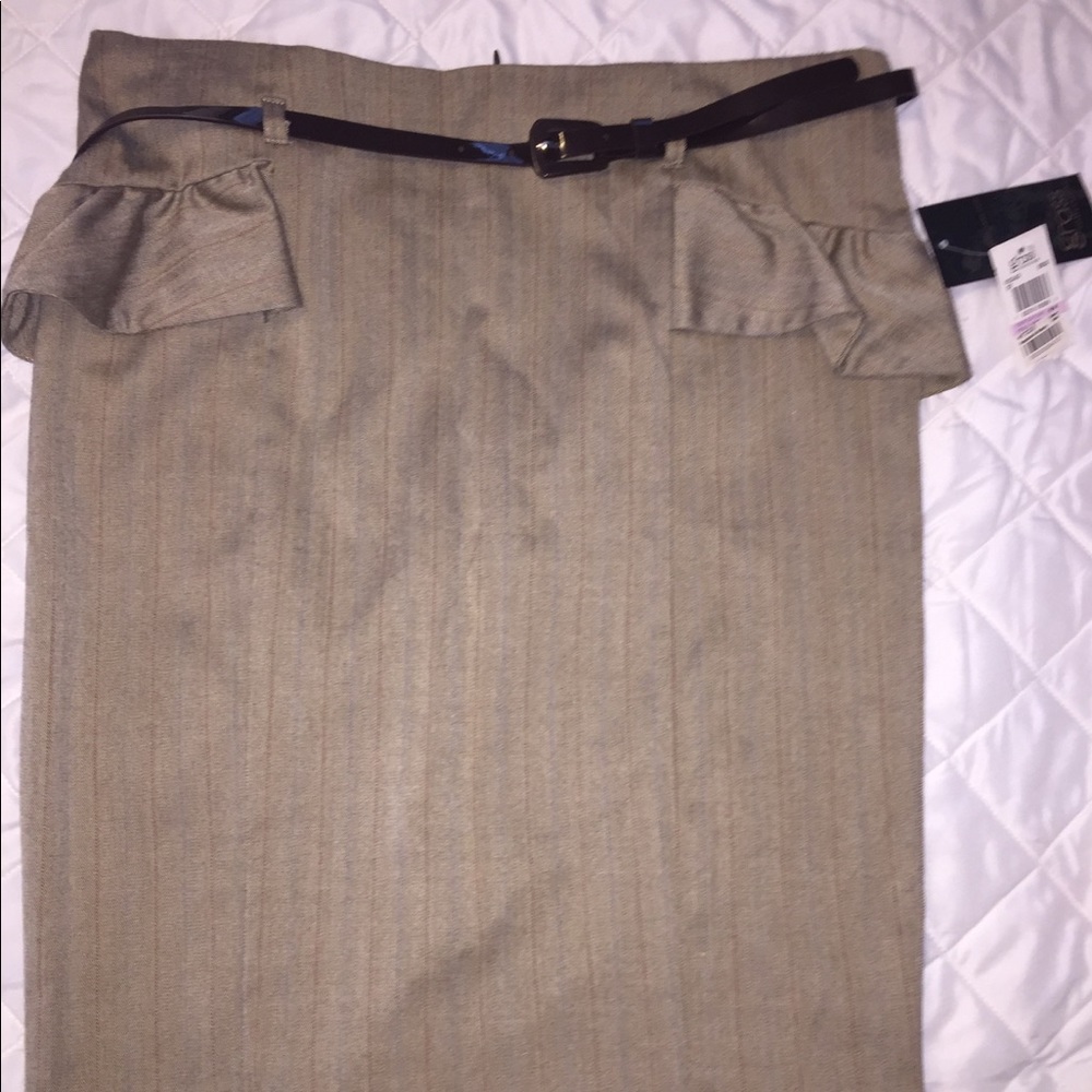 Grass collection skirt NWT size 11